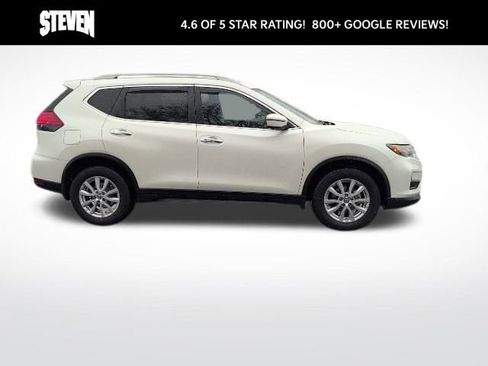 Used 2017 Nissan Rogue SV w/ Sun & Sound Touring Package image 9