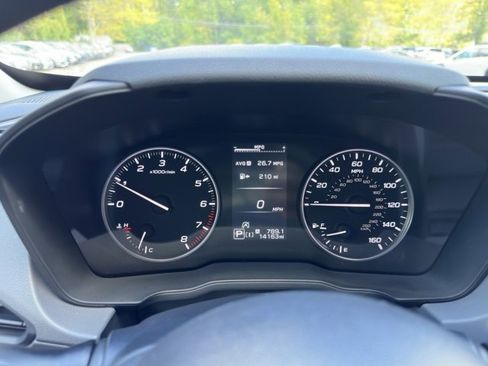 Used 2024 Subaru Crosstrek 2.0i Premium image 17