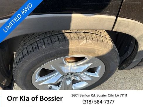 Used 2019 Toyota Highlander Limited w/ Protection Package #3 AWD/4WD image 28