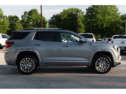 New 2026 GMC Terrain Denali AWD/4WD image 9