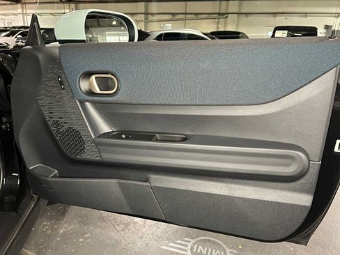Used 2026 MINI Cooper 2-Door Hardtop FWD image 10