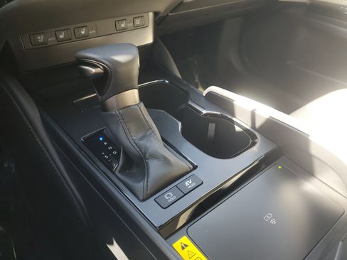 Used 2023 Lexus ES 300h w/ Premium Package image 30