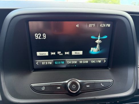 Used 2018 Chevrolet Camaro LT RWD image 15