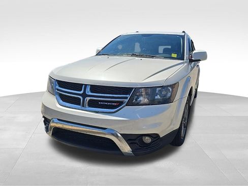 Used 2017 Dodge Journey Crossroad FWD image 6