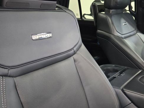 Used 2025 Ford Expedition Platinum w/ Stealth Performance Package image 8