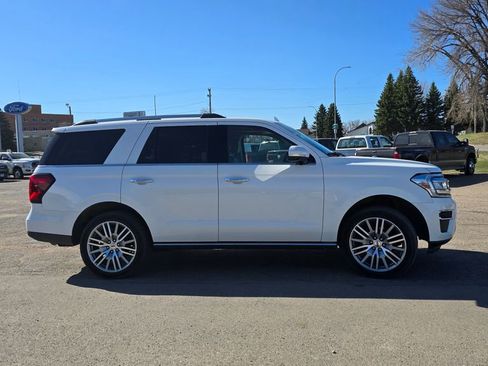 Used 2022 Ford Expedition Limited AWD/4WD image 5