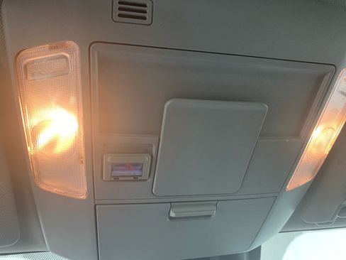 Used 2019 Toyota Tundra SR5 w/ SR5 Upgrade Package image 29