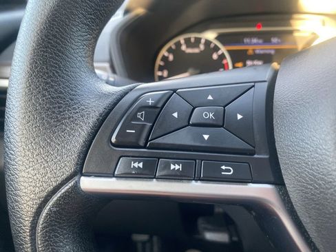 Used 2023 Nissan Altima 2.5 SV image 17