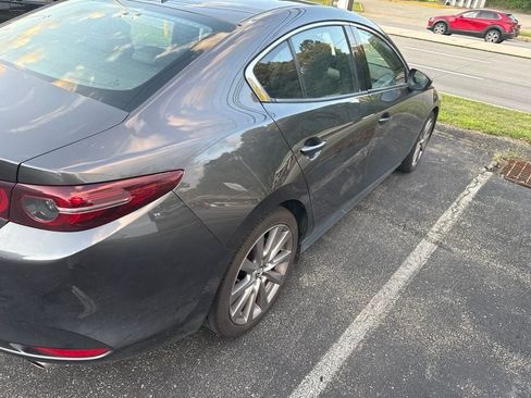 Used 2019 MAZDA MAZDA3 Sedan w/ Premium Package FWD image 4