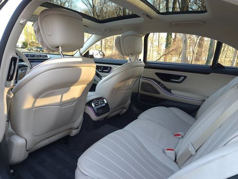 Used 2022 Mercedes-Benz S 500 4MATIC image 14