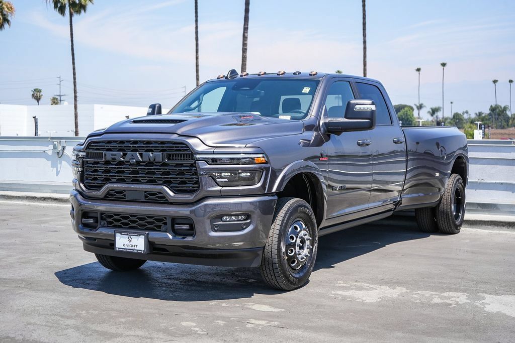 New 2026 RAM 3500 Limited AWD/4WD image 4
