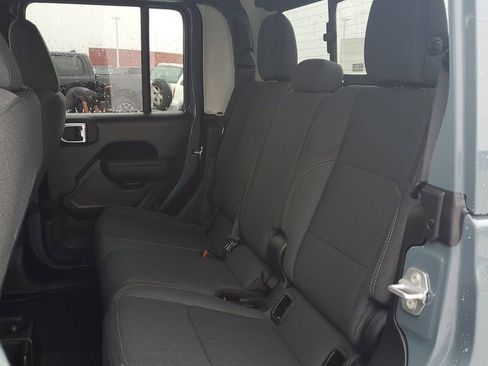 New 2026 Jeep Gladiator Sport image 13