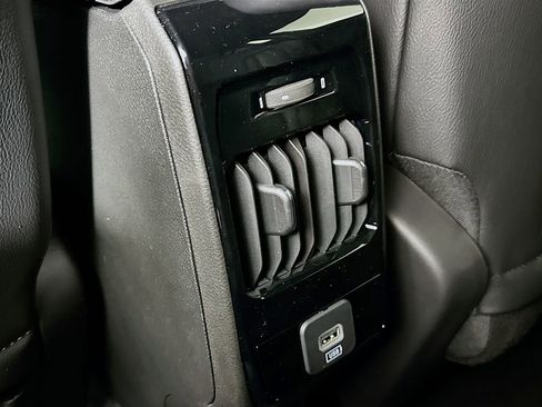 New 2026 Jeep Compass Limited image 31