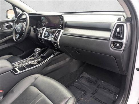 Used 2023 Kia Sorento SX FWD image 19