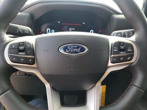 New 2026 Ford Explorer Active w/ Active Comfort Package image 5