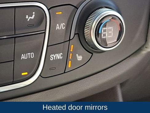 Used 2018 Chevrolet Traverse LT AWD/4WD image 15