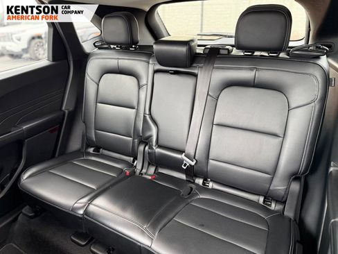 Used 2025 Ford Escape Platinum image 36