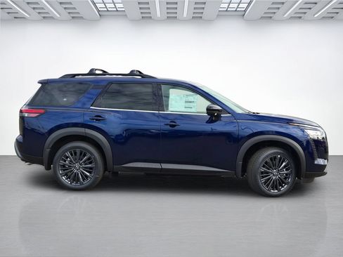 New 2026 Nissan Pathfinder SL w/ SL Premium Package AWD/4WD image 3