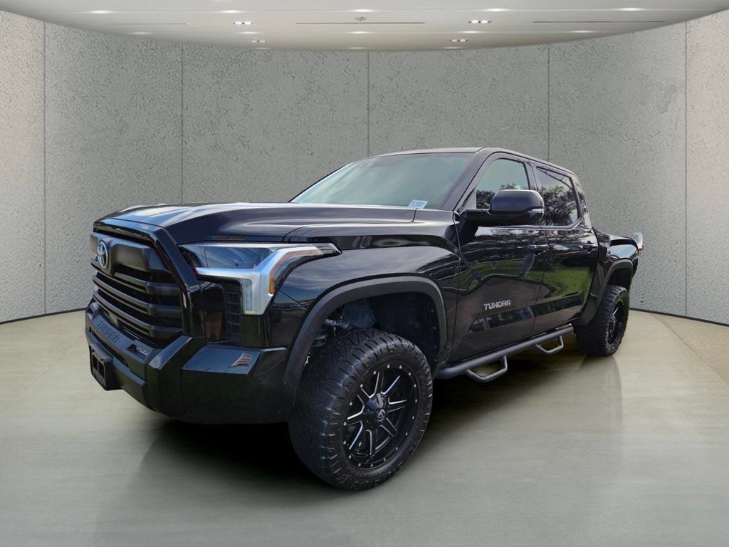Used 2022 Toyota Tundra SR5 w/ SR5 Premium Package RWD image 9