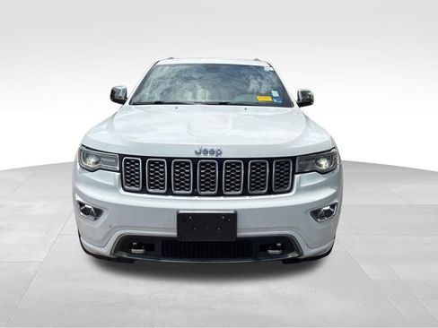 Used 2018 Jeep Grand Cherokee Overland w/ Interior Metal Package AWD/4WD image 9