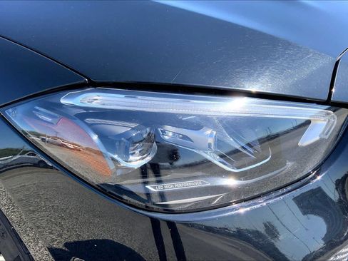 Used 2025 Mercedes-Benz C 300 Sedan image 27