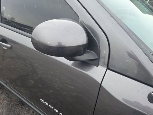 Used 2016 Jeep Compass High Altitude image 3