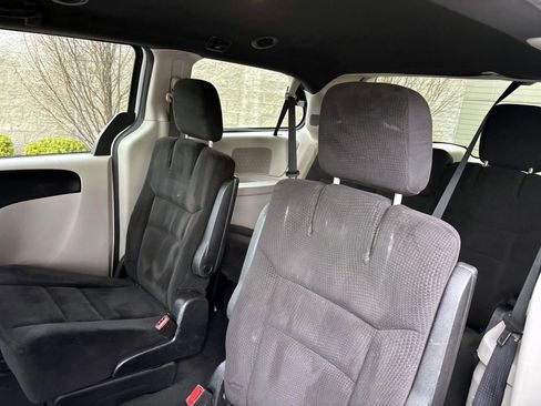 Used 2014 Dodge Grand Caravan SE FWD image 27
