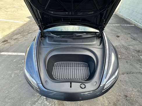 Used 2025 Tesla Model 3 Long Range AWD/4WD image 30