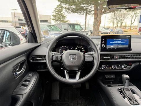 Certified 2026 Honda HR-V EX-L image 4