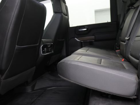 Used 2020 GMC Sierra 2500 Denali w/ Denali Ultimate Package AWD/4WD image 40