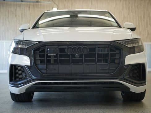 Used 2023 Audi Q8 Prestige AWD/4WD image 3