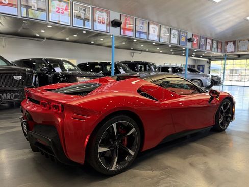 Used 2025 Ferrari SF90 Spider AWD/4WD image 5
