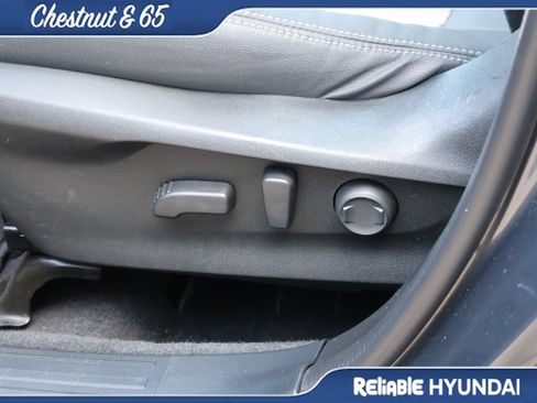 Used 2022 Subaru Forester Premium AWD/4WD image 25