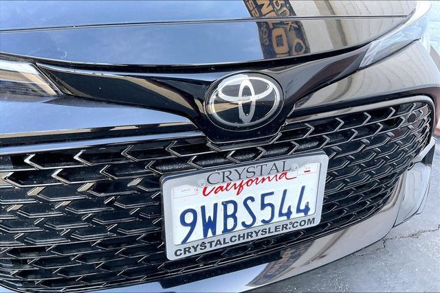Used 2025 Toyota Corolla SE w/ SE Package FWD image 30
