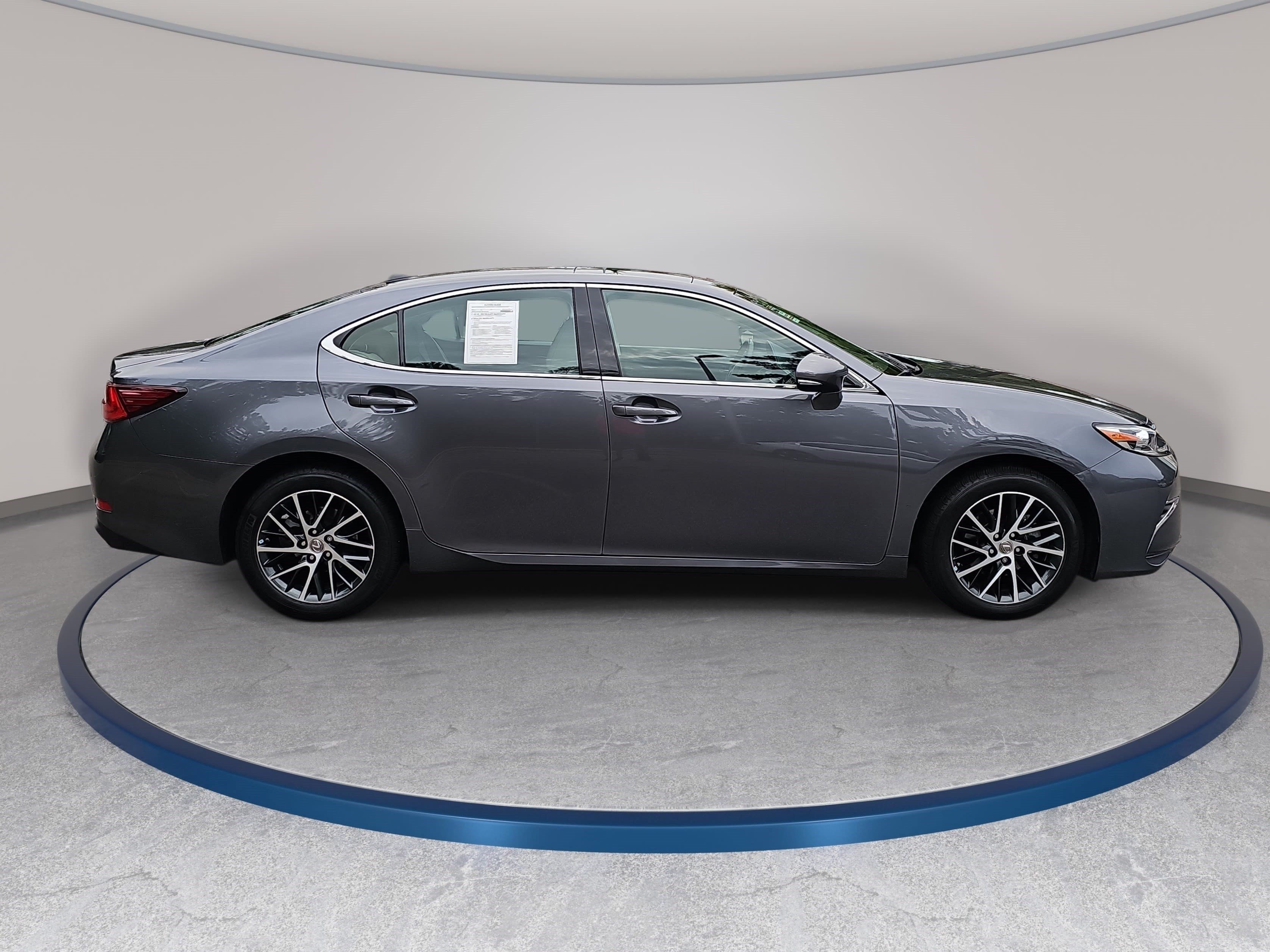 Used 2018 Lexus ES 350 w/ Luxury Package w/Wood Trim FWD image 4