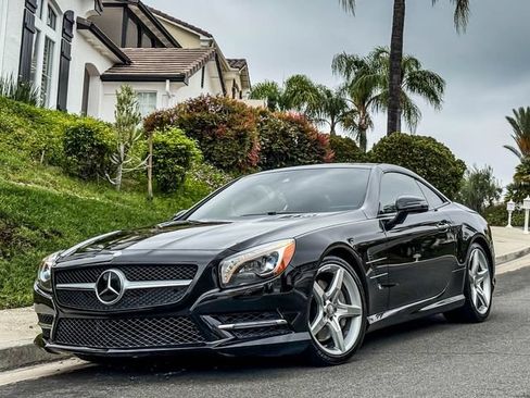 Used 2013 Mercedes-Benz SL 550 image 3