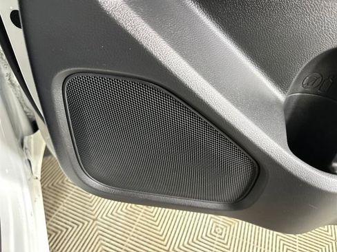 Used 2024 Nissan Frontier S w/ Technology Package image 29