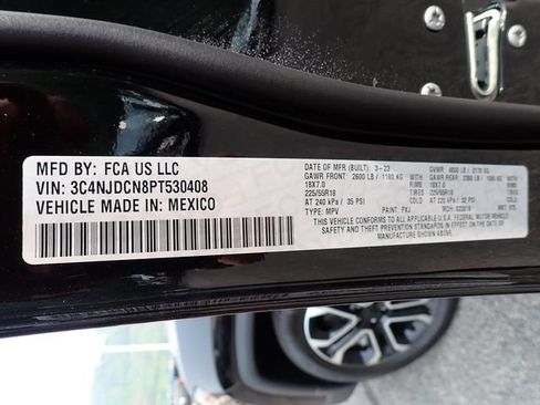 Certified 2023 Jeep Compass Limited AWD/4WD image 18
