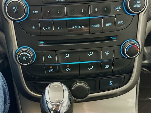 Used 2015 Chevrolet Malibu LS image 14