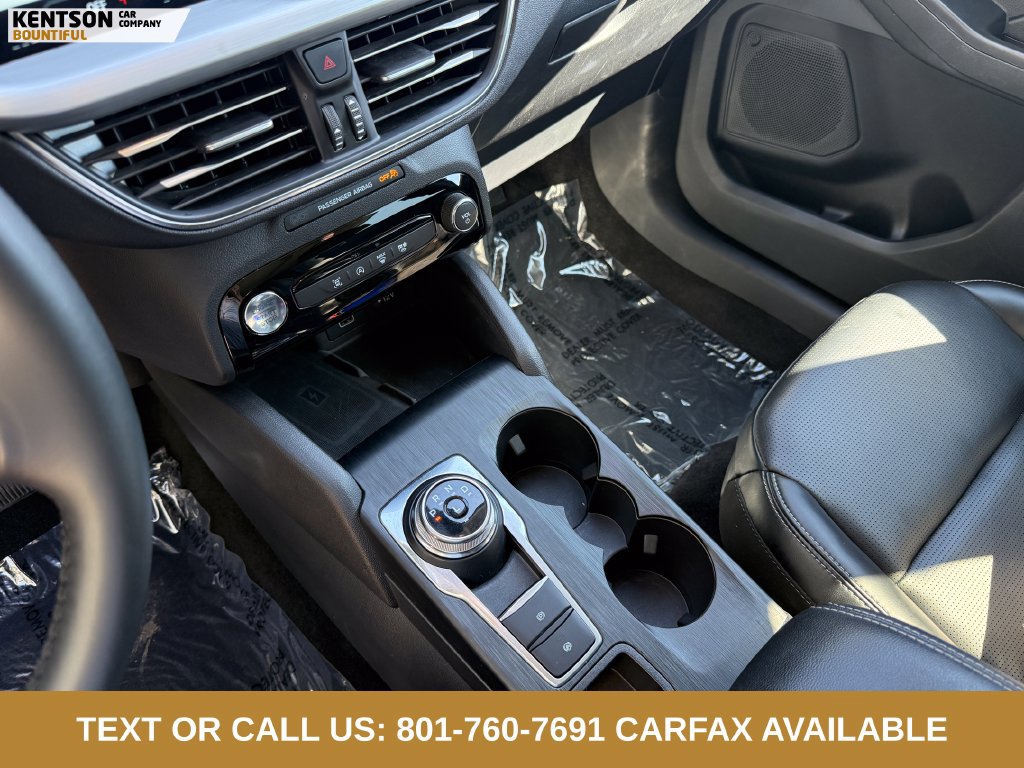 Used 2025 Ford Escape Platinum AWD/4WD image 22