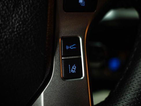 Used 2023 Toyota Tacoma 4x4 Double Cab w/ Trail Edition image 17