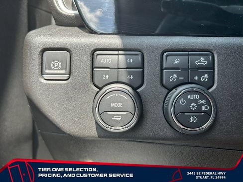 Used 2024 Chevrolet Silverado 2500 LT AWD/4WD image 18