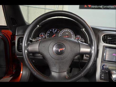 Used 2006 Chevrolet Corvette Convertible w/ Preferred Equipment Group RWD image 15