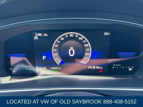 Used 2022 Volkswagen Tiguan SE w/ Panoramic Sunroof Package AWD/4WD image 35