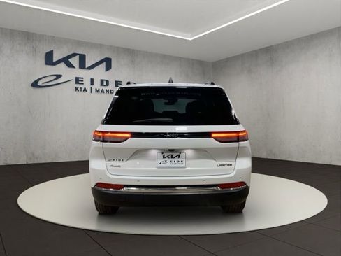 Used 2023 Jeep Grand Cherokee Limited image 43