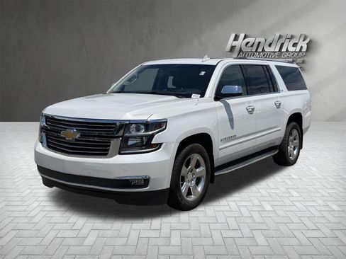 Used 2016 Chevrolet Suburban LTZ RWD image 5