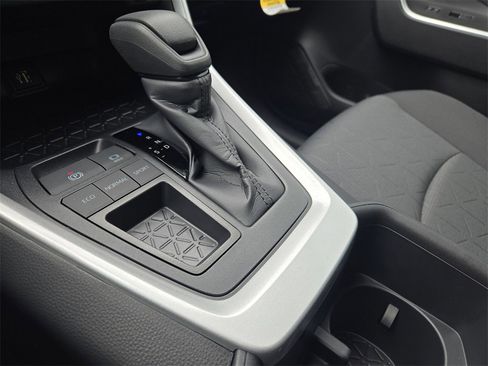 New 2025 Toyota RAV4 XLE image 17
