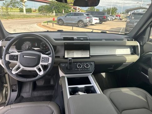 Used 2025 Land Rover Defender 110 S AWD/4WD image 12