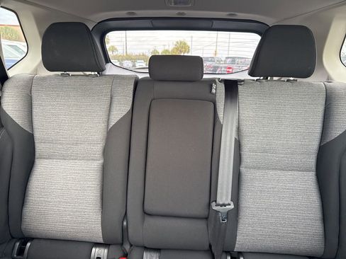 Certified 2021 Nissan Rogue SV image 31