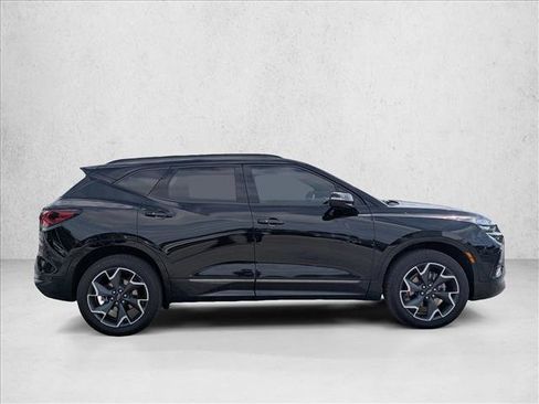 Used 2022 Chevrolet Blazer RS w/ Enhanced Convenience Package FWD image 4